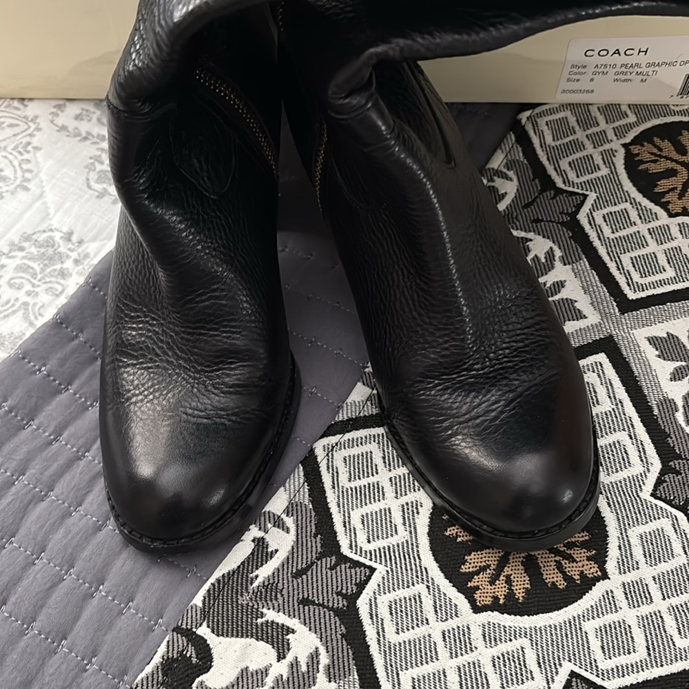 COACH black genuine pebble leather 3” stack heel boot size 8 MINT CONDITION - Picture 3 of 11